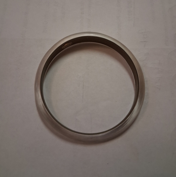 Alexis Bittar silver semi-translucent thin round bangle - Picture 4 of 4